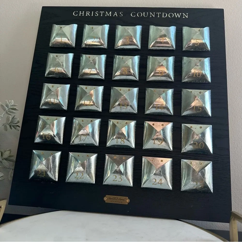 Hearth & Hand Dark Wooden Farmhouse Christmas Countdown Advent Candy Calendar